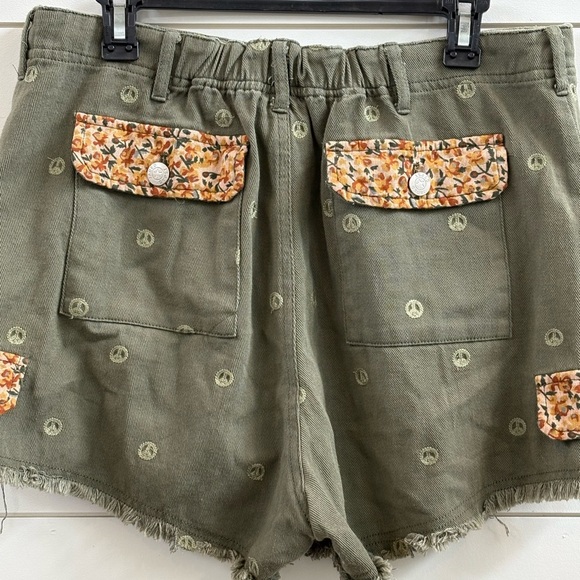 Jaded Gypsy Cargo Shorts with Patterned Accents - Picture 3 of 8